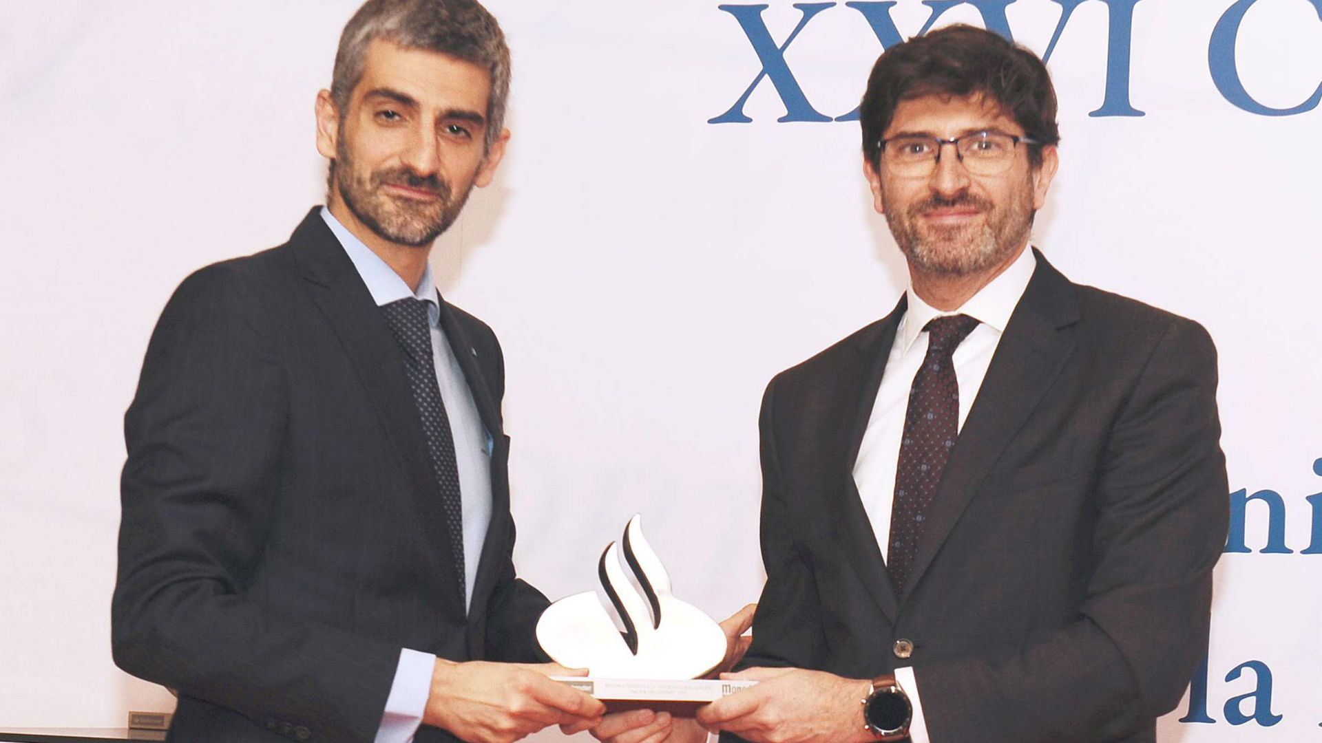 El Banco Santander reconoce a UNIR con el galardón al 'Mejor Organismo de 2018'